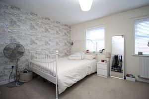Bedroom- click for photo gallery